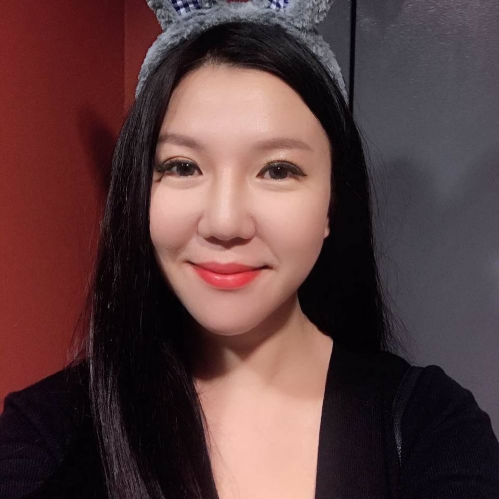 Meet your Posher, Cecilia